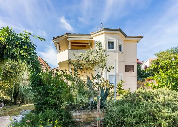 Mika Apartamento Pula